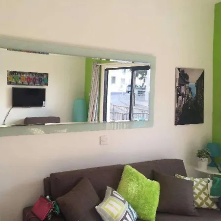 Great Location Furnished Studio In